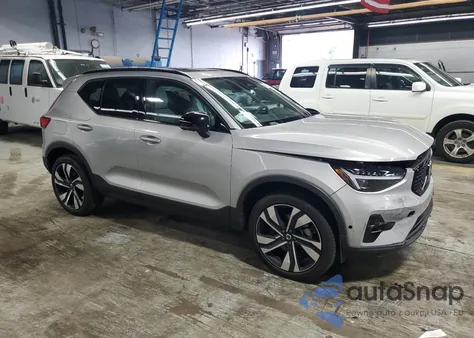 2024 Volvo Xc40 Plus z USA, uszkodzony, nr VIN YV4L12UL9R2354902